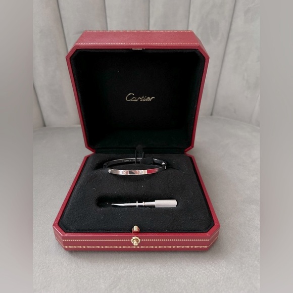 ❗️SOLD❗️Brand New Cartier White Gold Small Love Bracelet with Six Diamonds - Picture 2 of 8